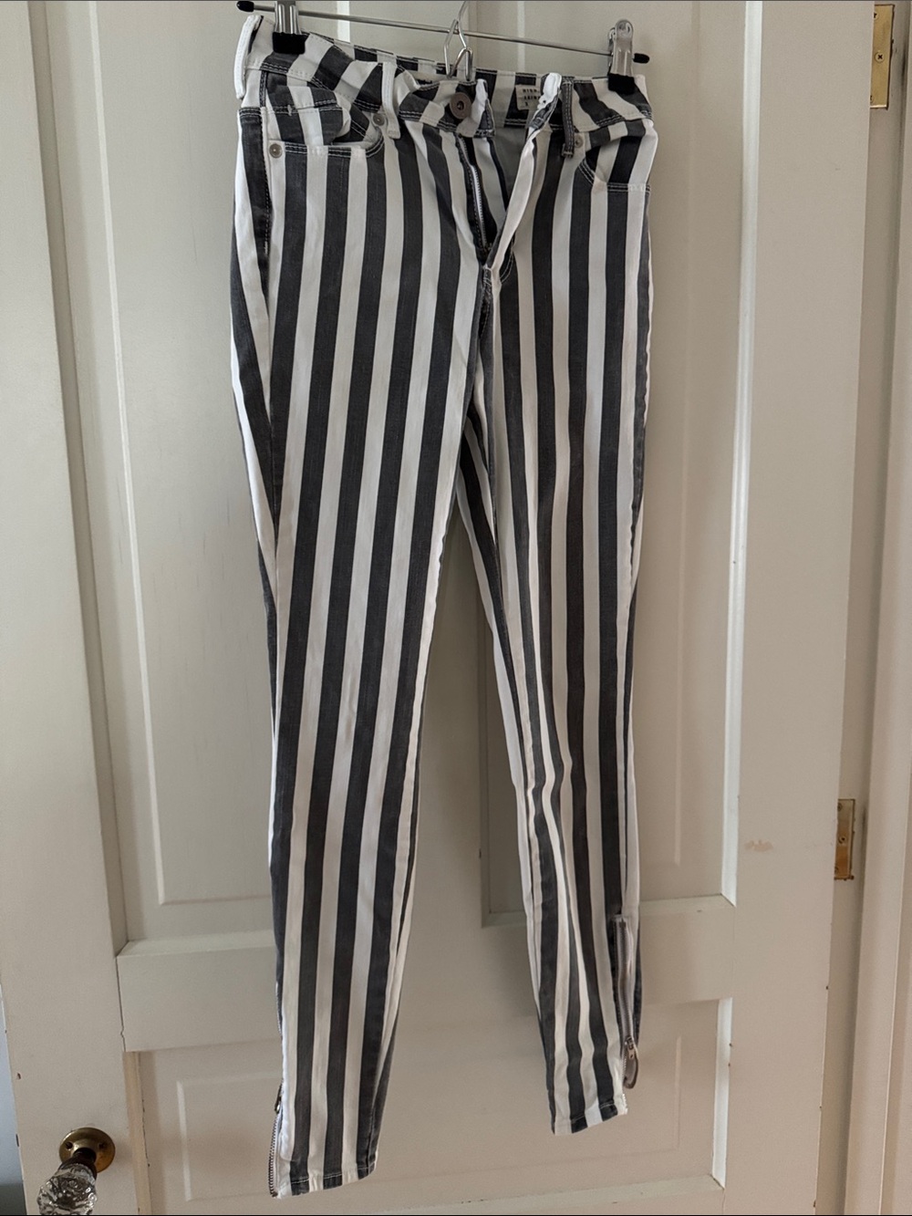 Bullhead Black & White Vertical Stripe Skinny Pants